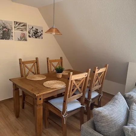 Apartment Im Landschaftsschutzgebiet, Mit Dachzimmer Und Terrasse Zum Mit Hauseigenem Bade-steg Neukloster