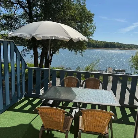 Apartment Im Landschaftsschutzgebiet, Mit Dachzimmer Und Terrasse Zum Mit Hauseigenem Bade-steg